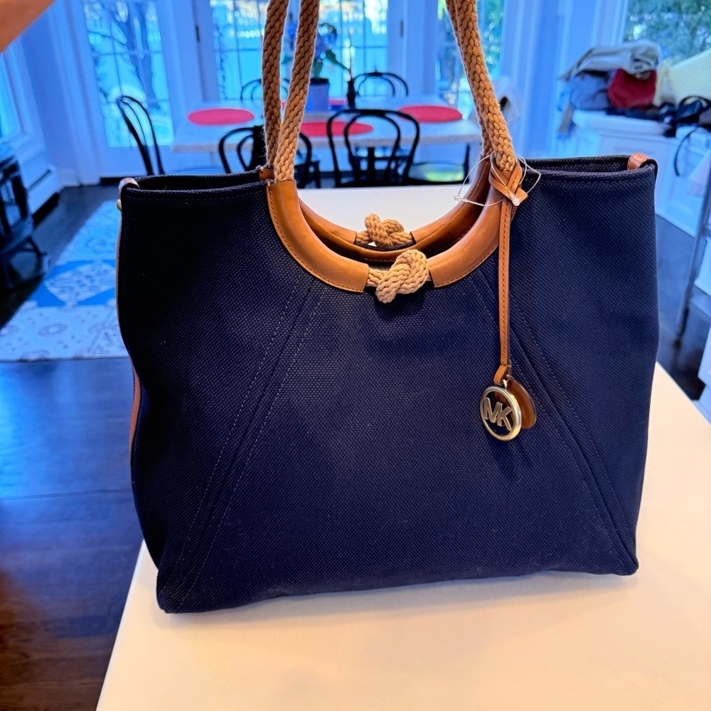 NWT Michael Kors Isla Ring Canvas Shoulder Tote Bag Admiral Blue - Picture 3 of 16
